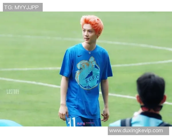 鹿哈喜欢的足球球星是谁？